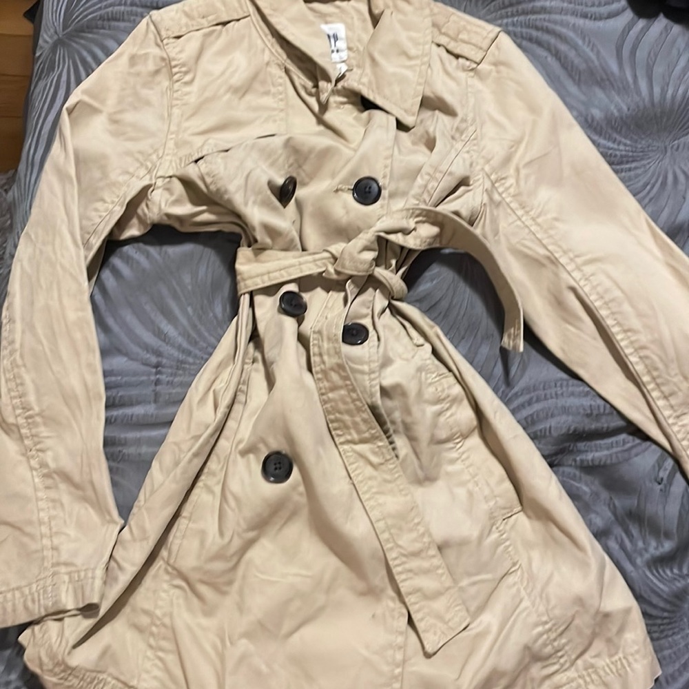 Get kids girls trench coat size M